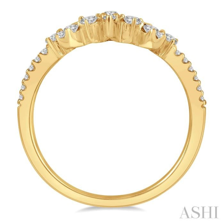 1/4 ctw Alternating Marquise and Circular Mount Round Cut Diamond Curved Wedding Band in 14K Yellow Gold