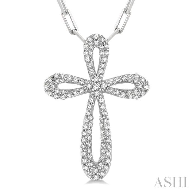 1/2 Ctw Latin Cross Round Cut Diamond Pendant With Chain in 14K White Gold