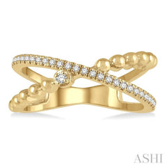 1/6 Ctw Crisscross Split Shank Round Cut Diamond Fashion Ring in 10K Yellow Gold