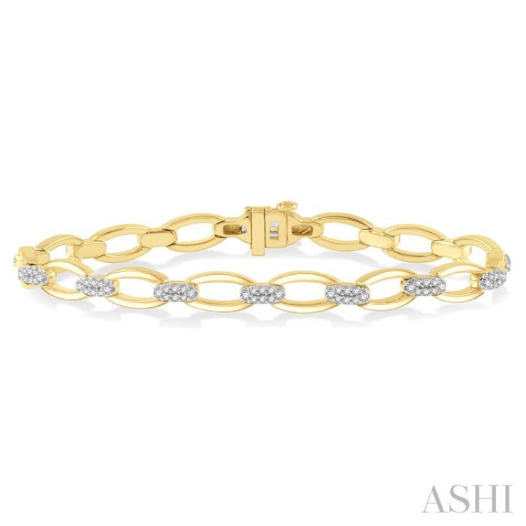 3/4 Ctw Oval Shape Link Round Cut Diamond Bracelet in 14K Yellow Gold