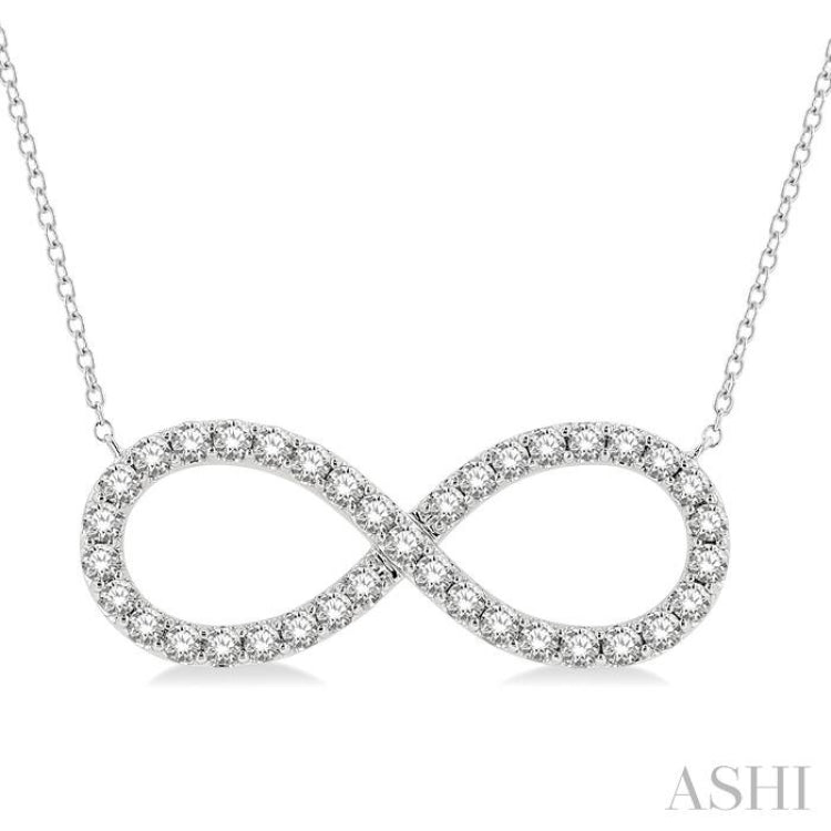 1/2 Ctw Round Cut Diamond Infinity Pendant in 14K White Gold