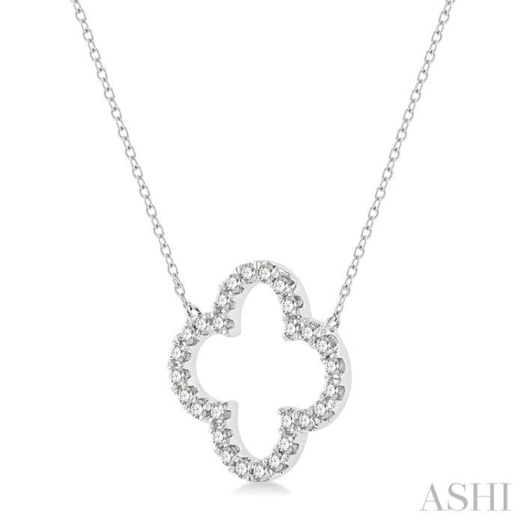 3/4 Ctw Clover Round Cut Diamond Pendant in 14K White Gold