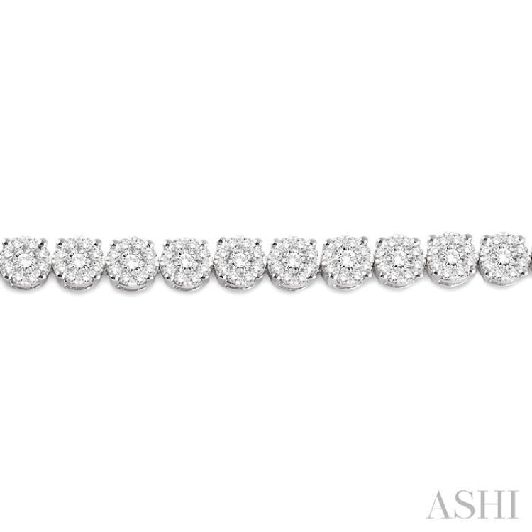 5 Ctw Round Cut Diamond Lovebright Tennis Bracelet in 14K White Gold