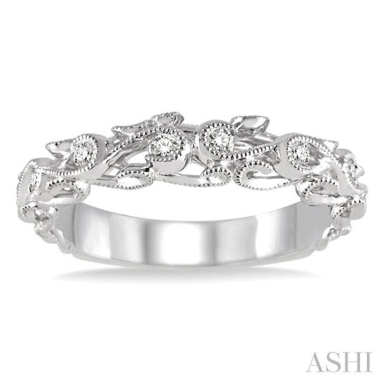 1/6 Ctw Round Cut Diamond Wedding Band in 14K White Gold