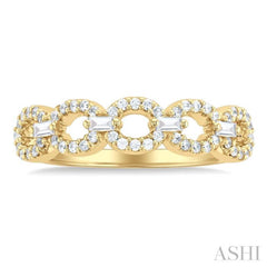 1/4 ctw Baguette And Round Cut Diamond Stackable Oval Shape Link Fashion Band in 10K Yellow Gold