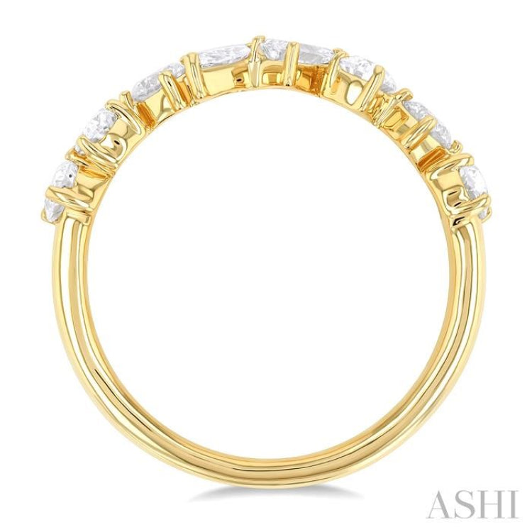 1 1/10 ctw Mixed Shape Diamond Fashion Ring in 14K Yellow Gold