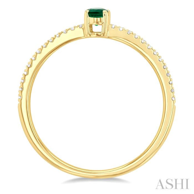 1/10 ctw Petite 5x3 MM Oval Cut Emerald and Round Cut Diamond Precious Fashion Ring in 10K Yellow Gold