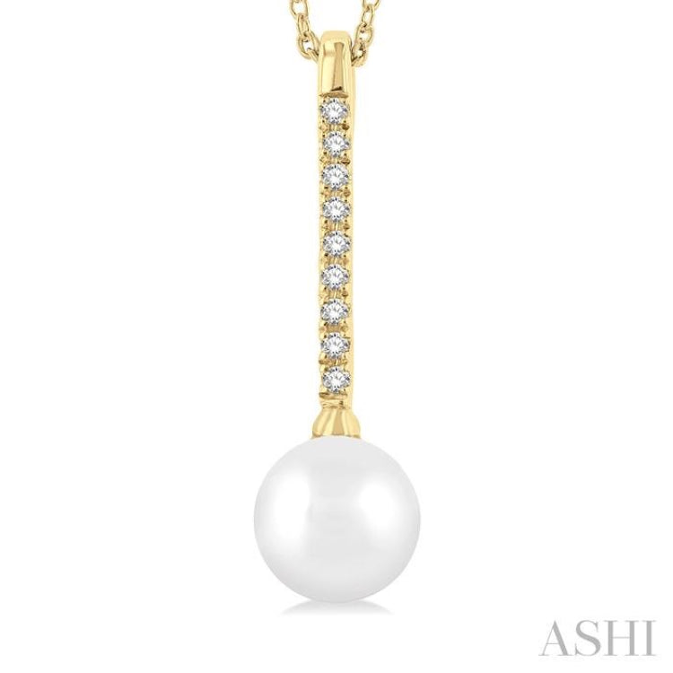 7 MM Round Shape Cultured Pearl and 1/10 Ctw Petite Round Cut Diamond Fashion Pendant With Chain in 10K Yellow Gold