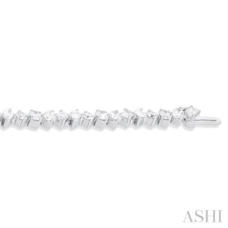 5 3/4 ctw Mixed Shape Cut Diamond Fashion Bracelet in 14K White Gold