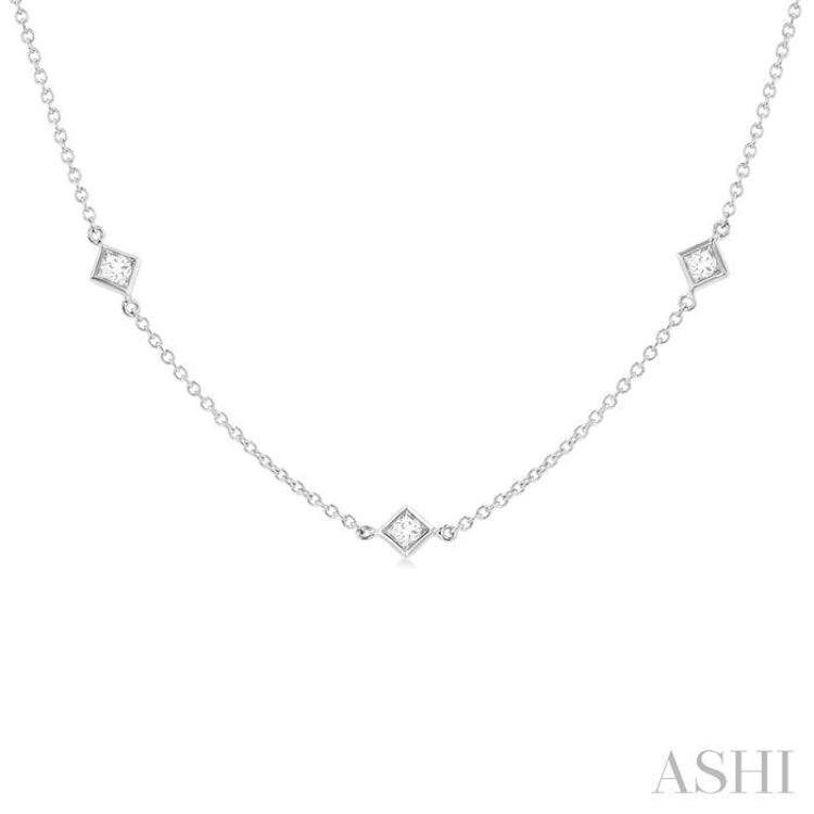 1 Ctw Princess Cut Diamond Fashion Necklace in 14K White Gold