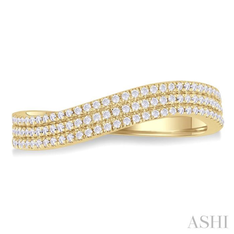 1/3 Ctw Curvy Triple Row Round Cut Diamond Fashion Band in 14K Yellow Gold