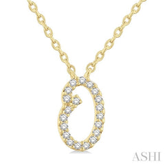 1/20 Ctw Initial 'O' Round cut Diamond Pendant With Chain in 14K Yellow Gold