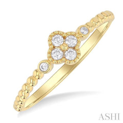 1/8 Ctw Petite Bead Shank Clover Leaf Round Cut Diamond Fashion Ring in 10K Yellow Gold