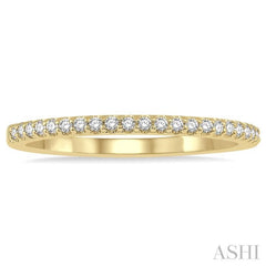 1/6 Ctw Round Cut Diamond Wedding Band in 14K Yellow Gold