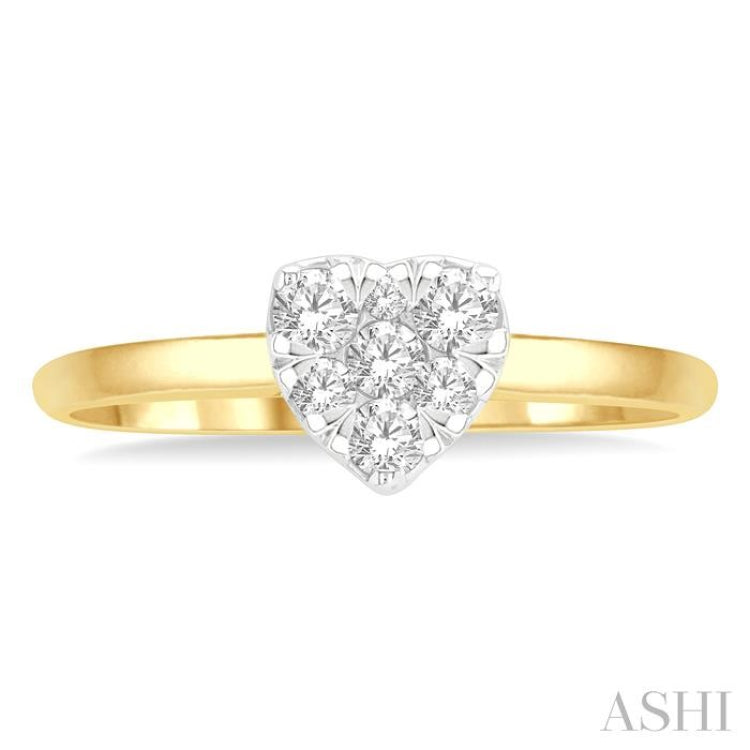 1/4 Ctw Round Cut Diamond Heart Shape Lovebright Ring in 14K Yellow and White Gold