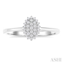 1/6 Ctw Petite Oval Shape Round Cut Diamond Cluster Fashion Ring in 10K White Gold