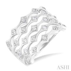 1/3 Ctw 5-Row Kite-Shaped Link Round Cut Diamond Wide Fashion Band in 14K White Gold