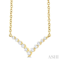 1/8 Ctw Chevron Round Cut Diamond Necklace in 14K Yellow Gold