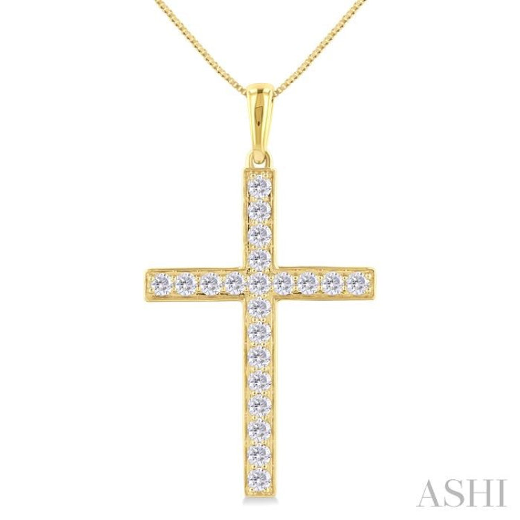 1/2 ctw Round Cut Diamond Pave Set 1-Inch Plate Cross Pendant With Chain in 14K Yellow Gold