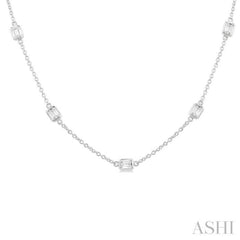 2 Ctw Emerald Cut Diamond Fashion Necklace in 14K White Gold