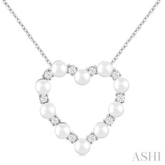 1/5 Ctw Heart Shape 3 MM Cultured Pearl and Round Cut Diamond Pendant With Chain in 14K White Gold