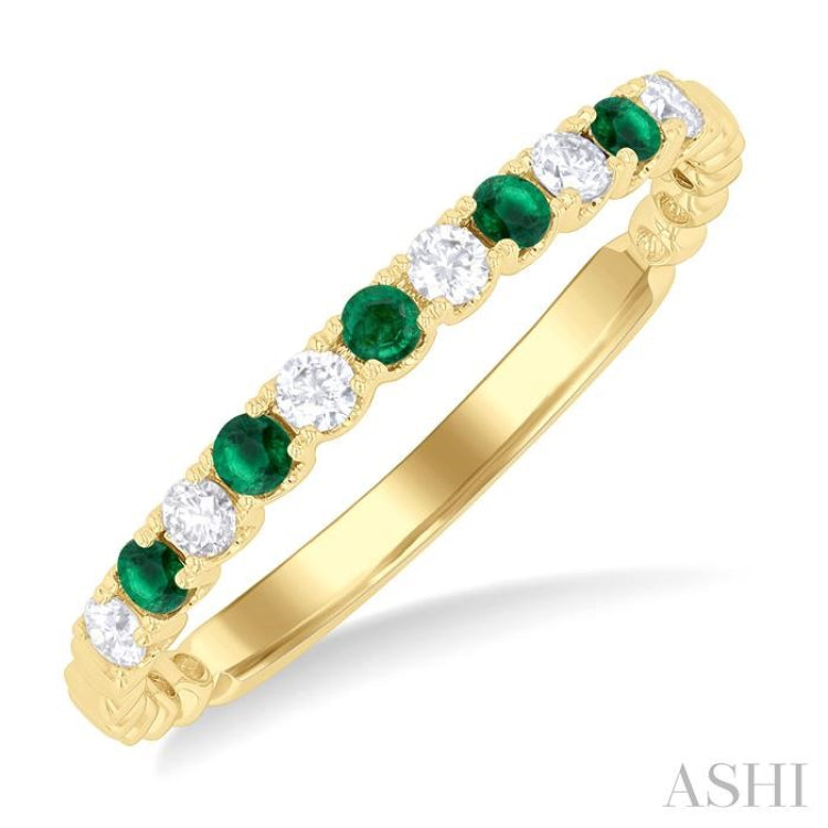 1/6 ctw Round Cut 1.75MM Emerald and Diamond Precious Wedding Band in 14K Yellow Gold