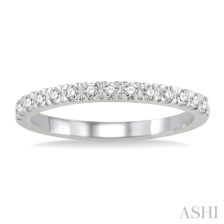 1/3 Ctw Round Cut Diamond Wedding Band in 14K White Gold