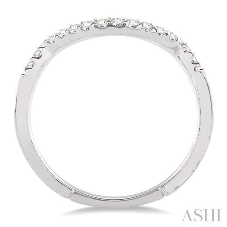 1/5 Ctw Round Cut Diamond Wedding Band in 14K White Gold