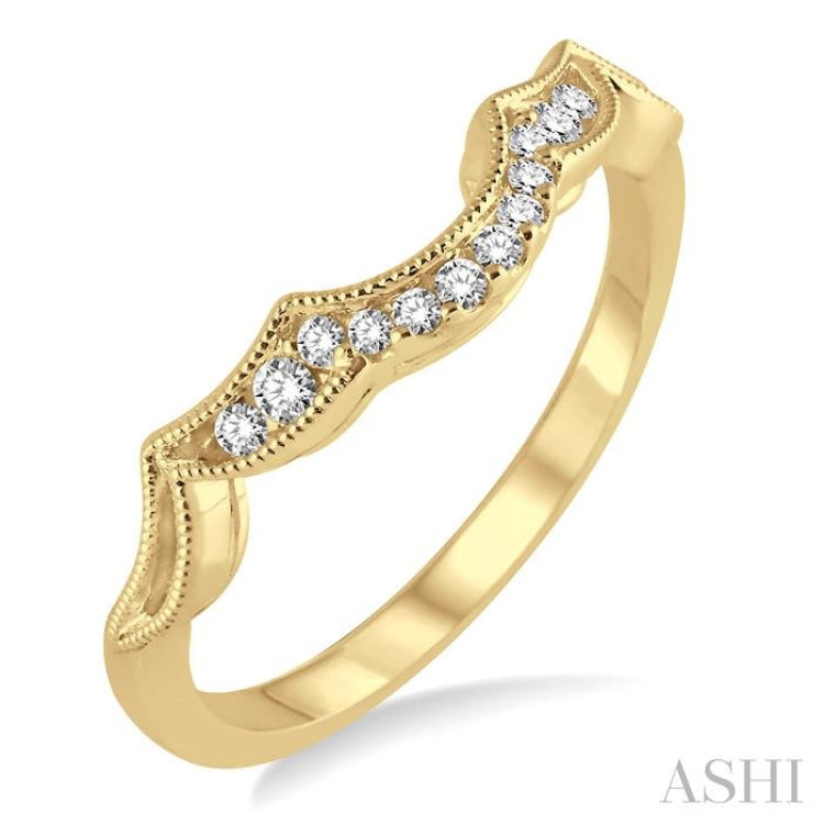 1/10 Ctw Round Cut Diamond Wedding Band in 14K Yellow Gold