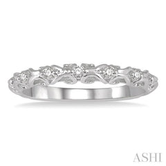 1/20 Ctw Round Cut Diamond Wedding Band in 14K White Gold