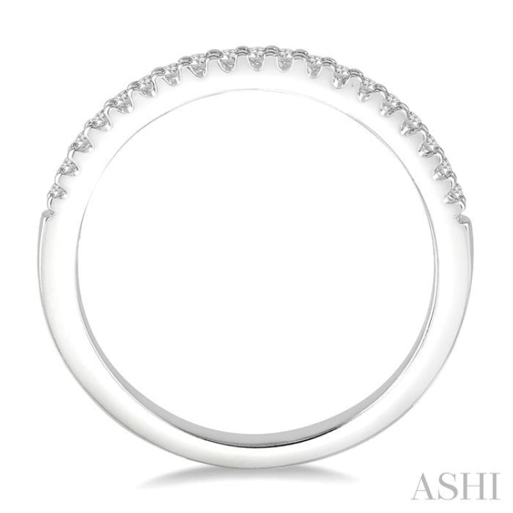 1/6 Ctw Round Cut Diamond Wedding Band in 14K White Gold