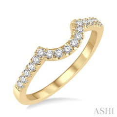 1/4 Ctw Round Diamond Wedding Band in 14K Yellow Gold