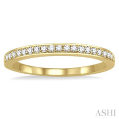 1/10 Ctw Round Cut Diamond Wedding Band in 14K Yellow Gold