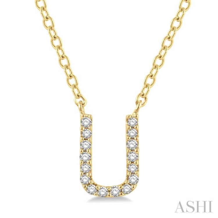 1/20 Ctw Initial 'U' Round Cut Diamond Pendant With Chain in 14K Yellow Gold