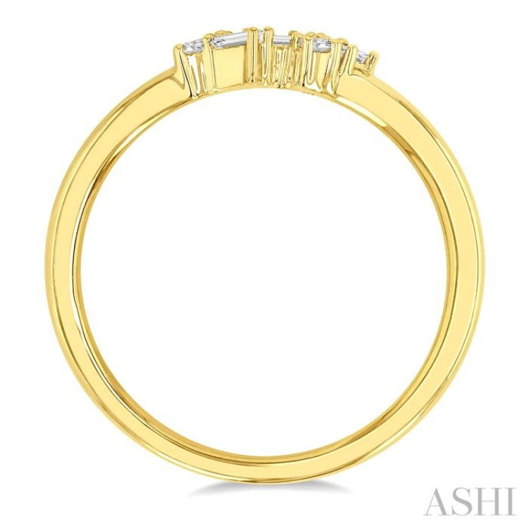 1/8 ctw Scatter Baguette and Round Cut Diamond Petite Fashion Ring in 14K Yellow Gold