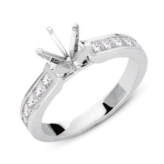 14 KT Princess Shape White Gold Engagement Ring
