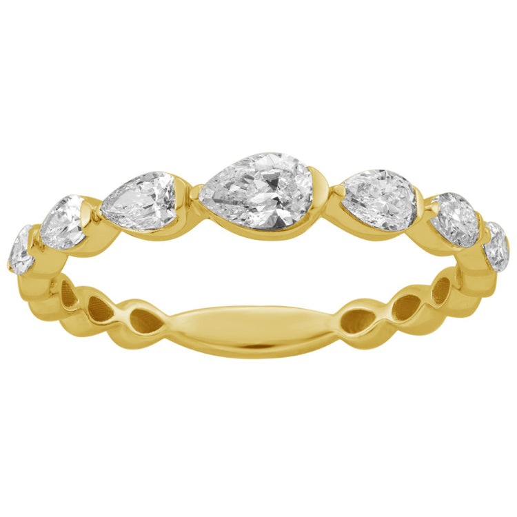 14 KT Pear Shape Shape Yellow Gold Diamond Ring