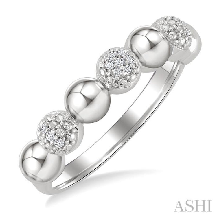 1/20 Ctw Bold Bead Design Round Cut Diamond Fashion Ring in Sterling Silver
